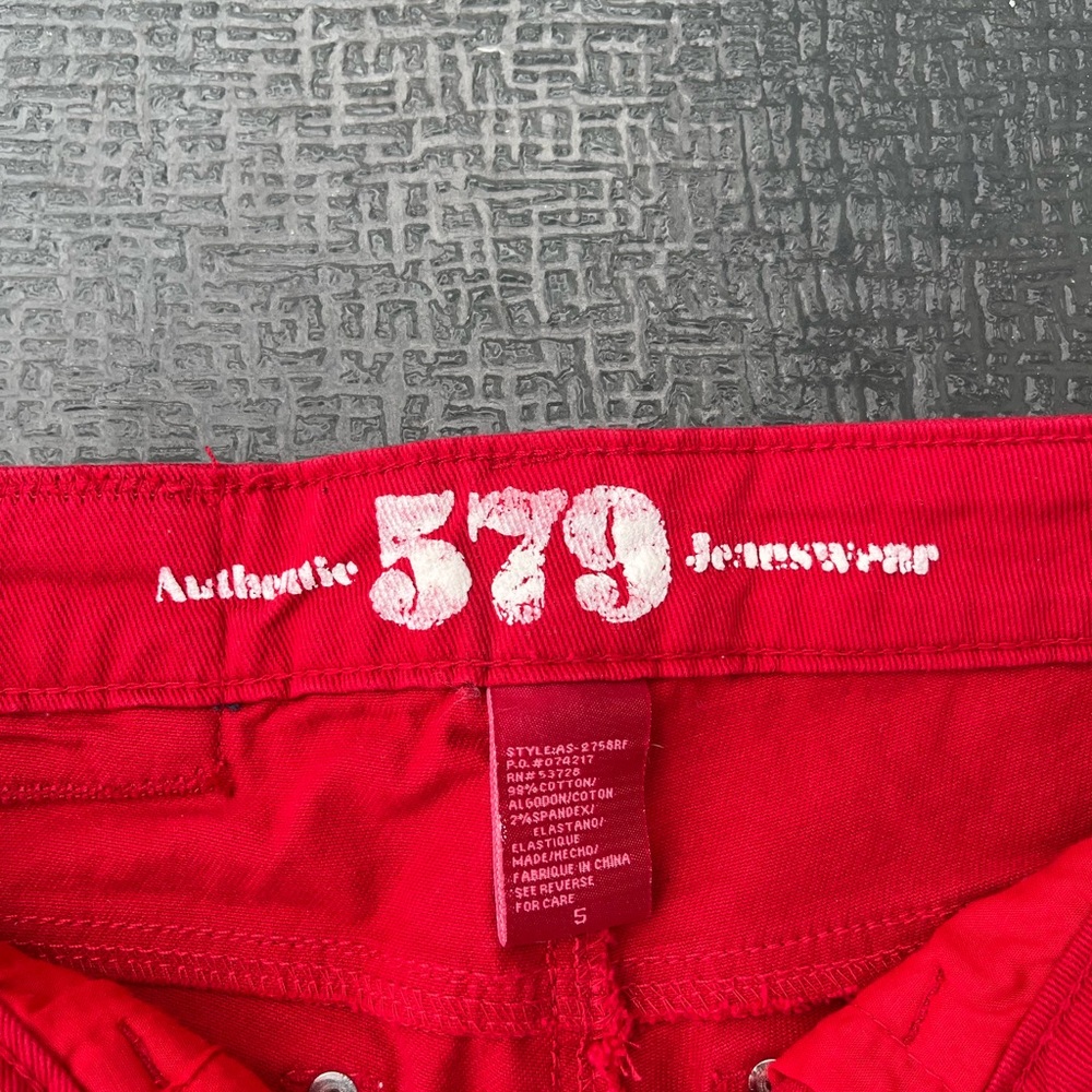 Red 579 Jeanswear Capri Pants